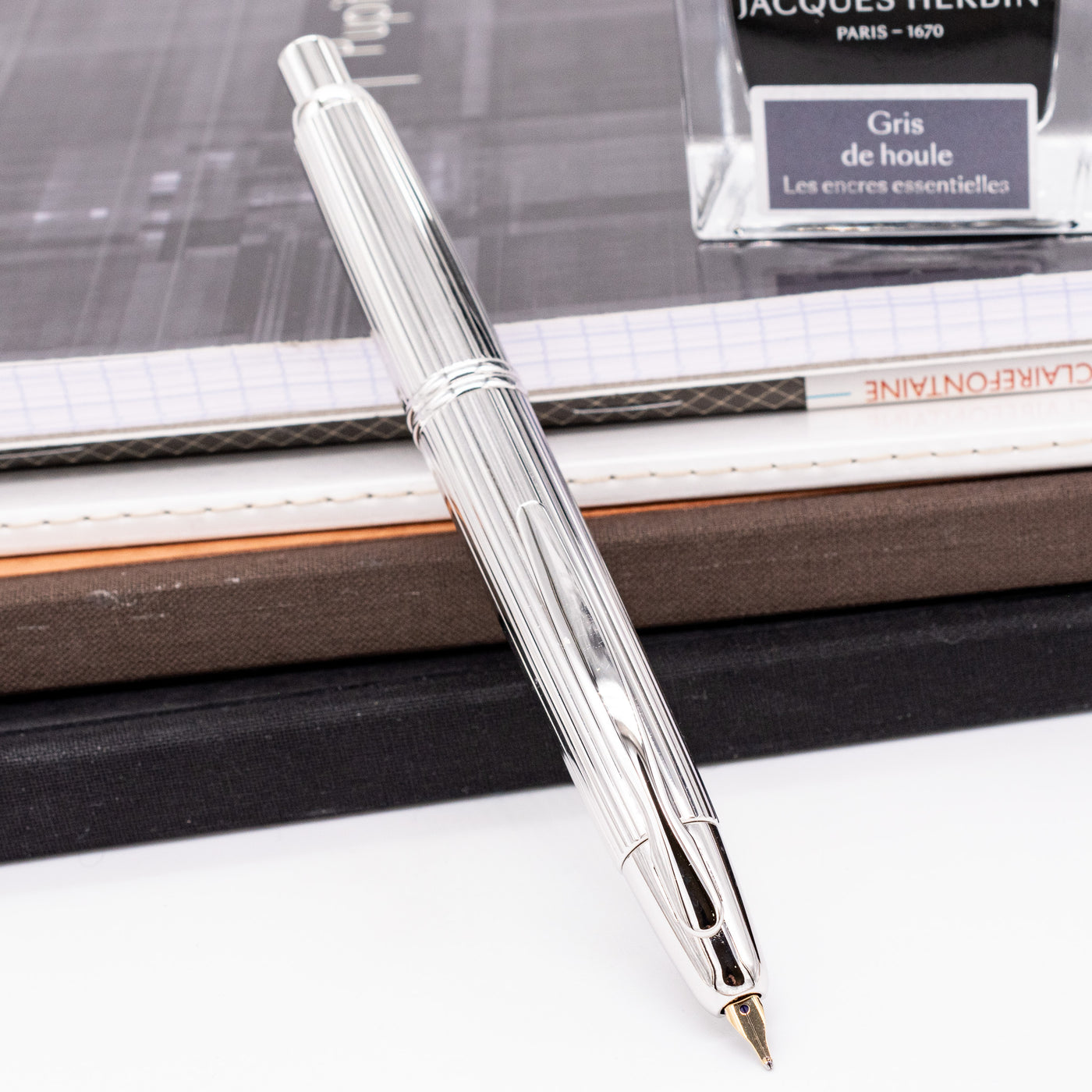 Pilot Vanishing Point Fountain Pen - Stripes