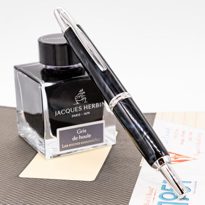 Pilot Vanishing Point SE Fountain Pen - Marble Black capped