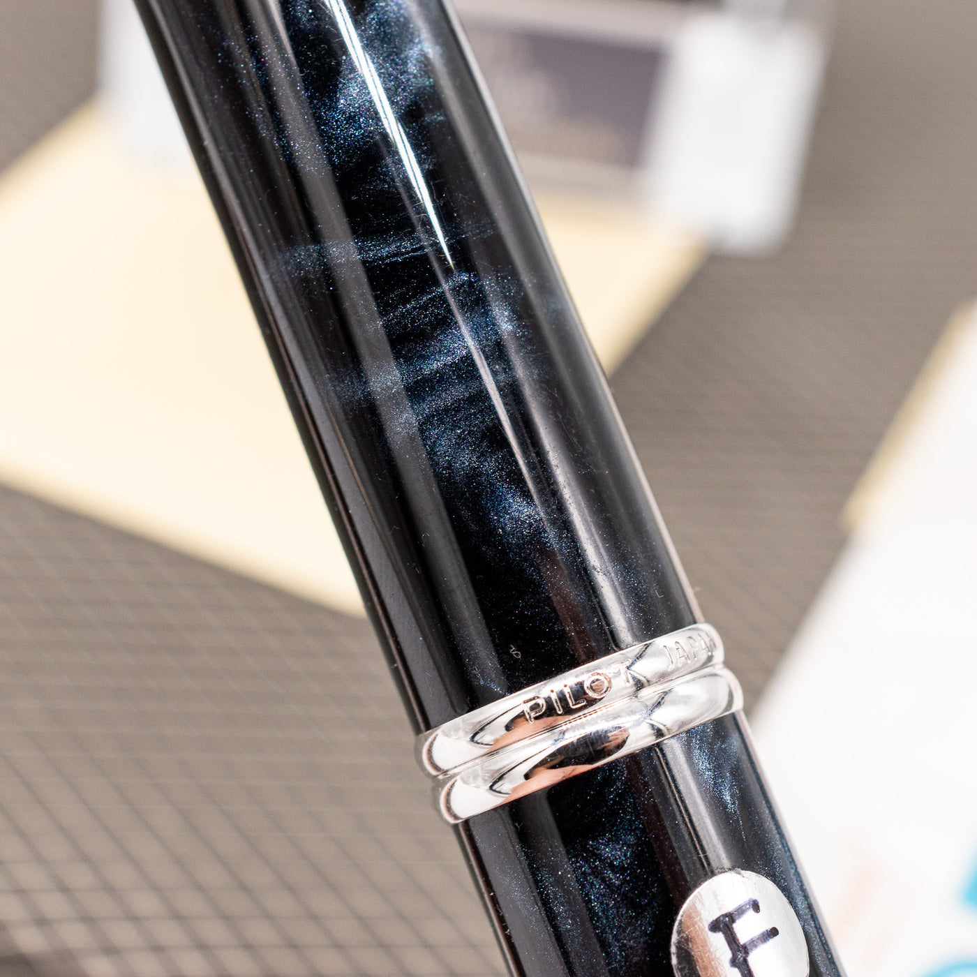 Pilot Vanishing Point SE Fountain Pen - Marble Black center band