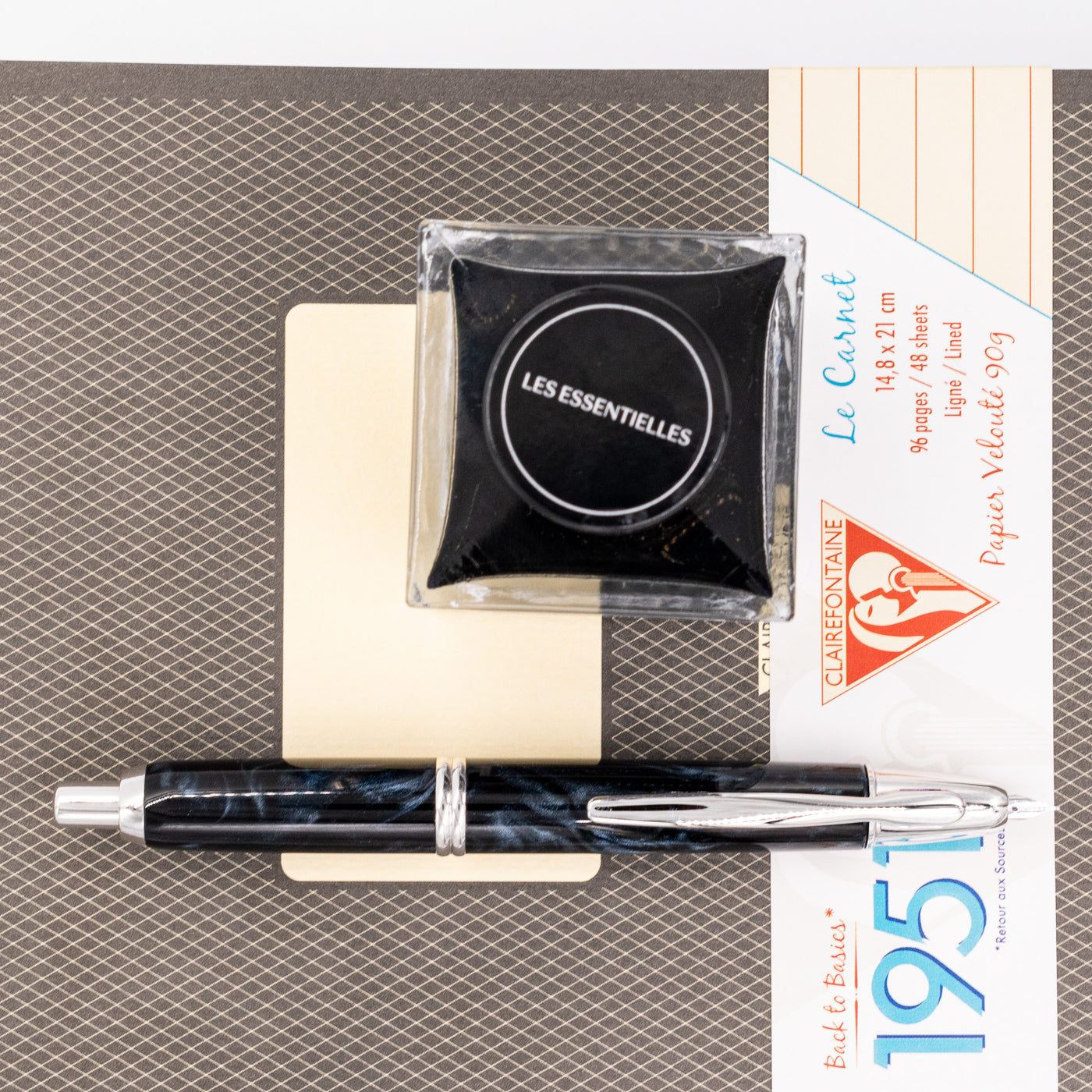 Pilot Vanishing Point SE Fountain Pen - Marble Black retractable