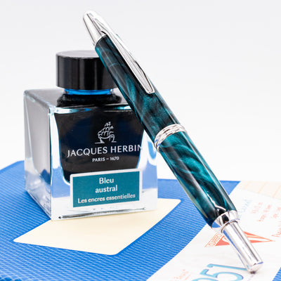 Pilot Vanishing Point SE Fountain Pen - Marble Green capped