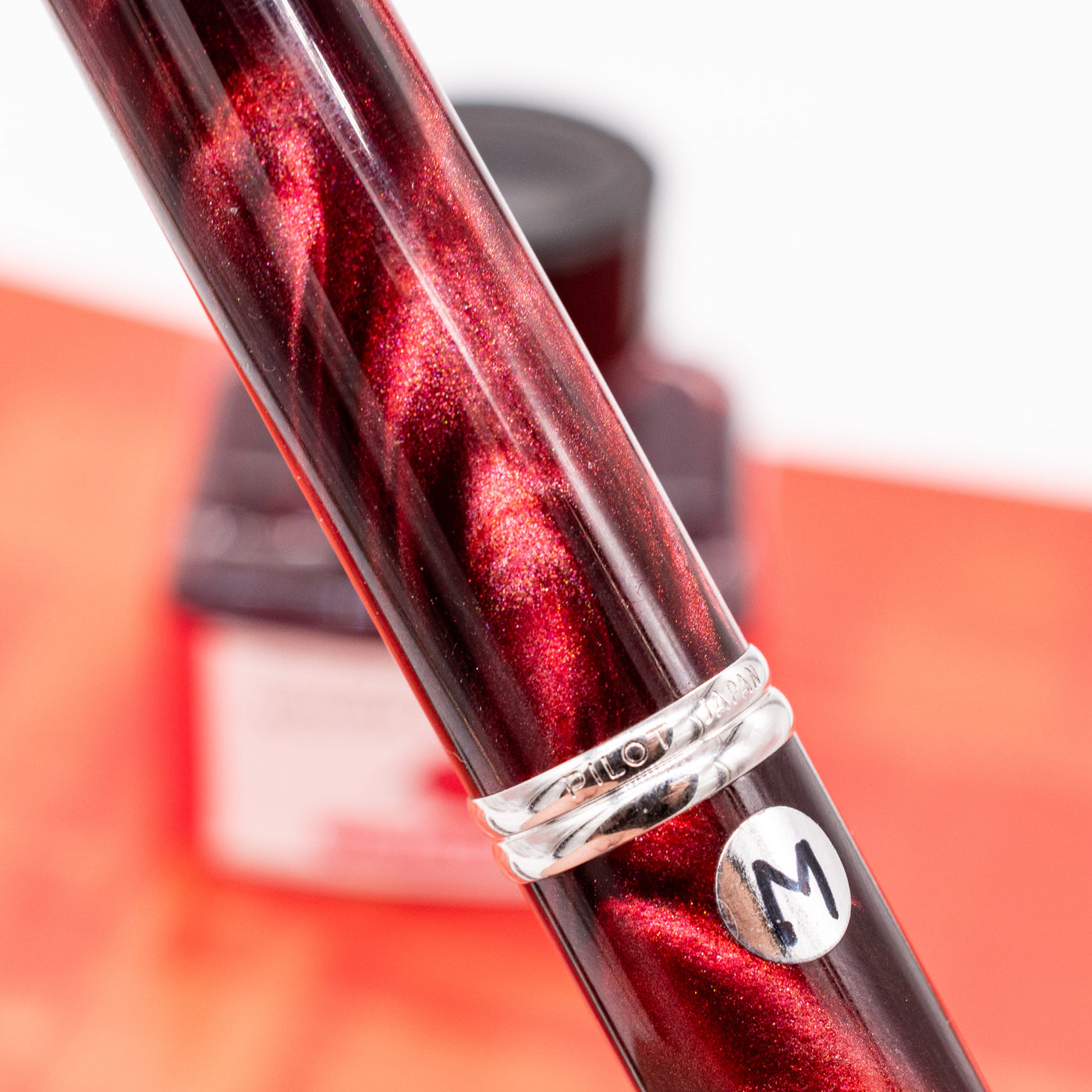 Pilot Vanishing Point SE Fountain Pen - Marble Red center band