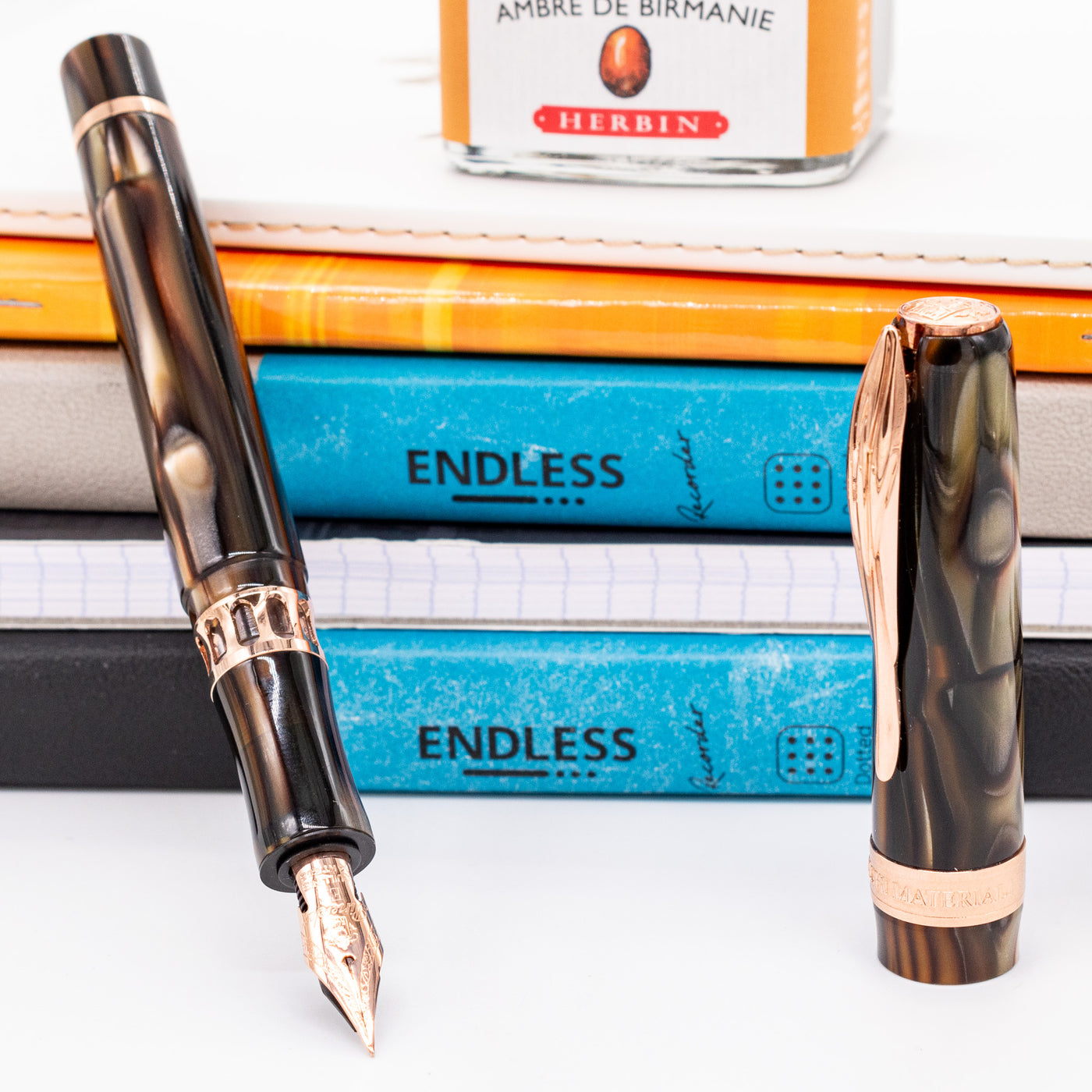 Pineider Antichi Materiali Ruffles Gold Fountain Pen