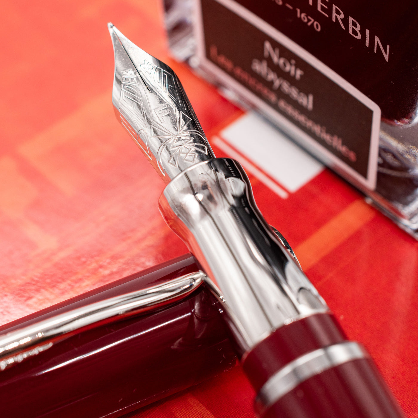 Pineider Avatar Glossy Fountain Pen - Cherry Red Stainless Steel Nib