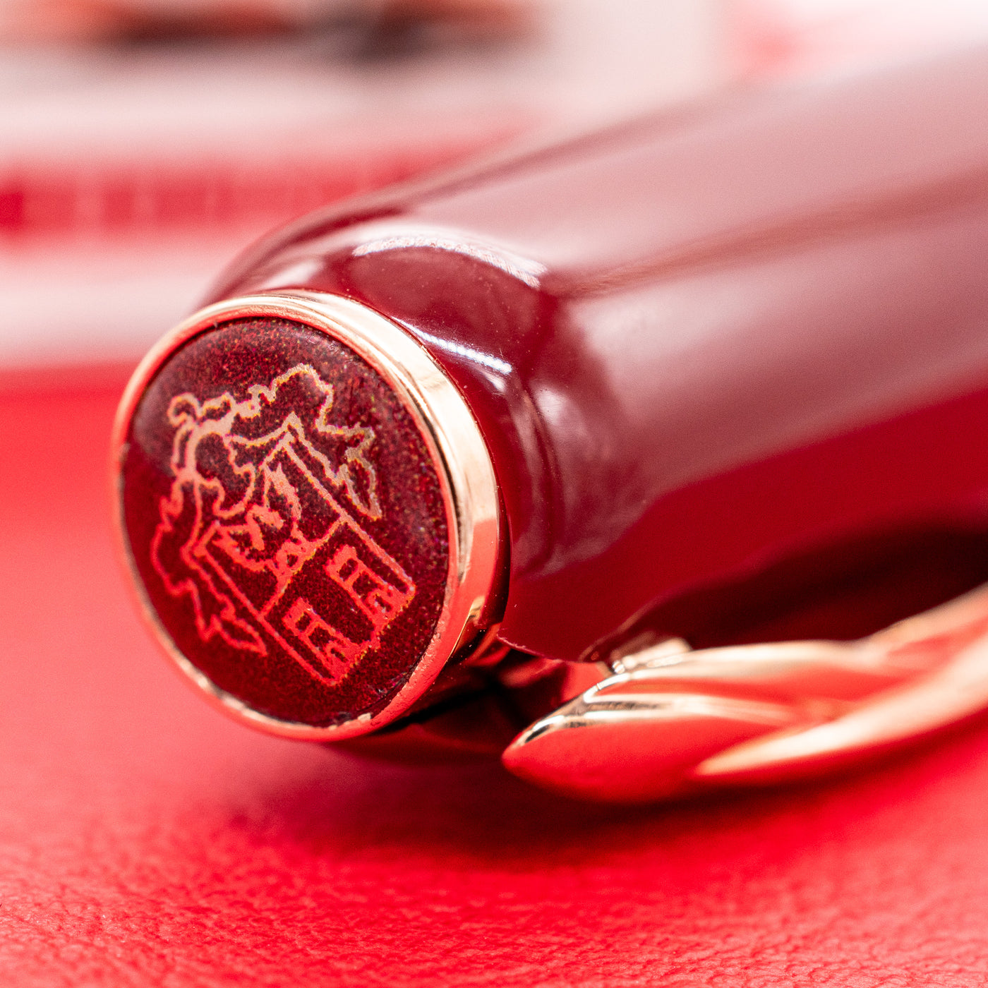 Pineider Classic Fountain Pen - Bordeaux & Rose Gold cap top