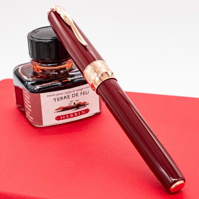 Pineider Classic Fountain Pen - Bordeaux & Rose Gold capped