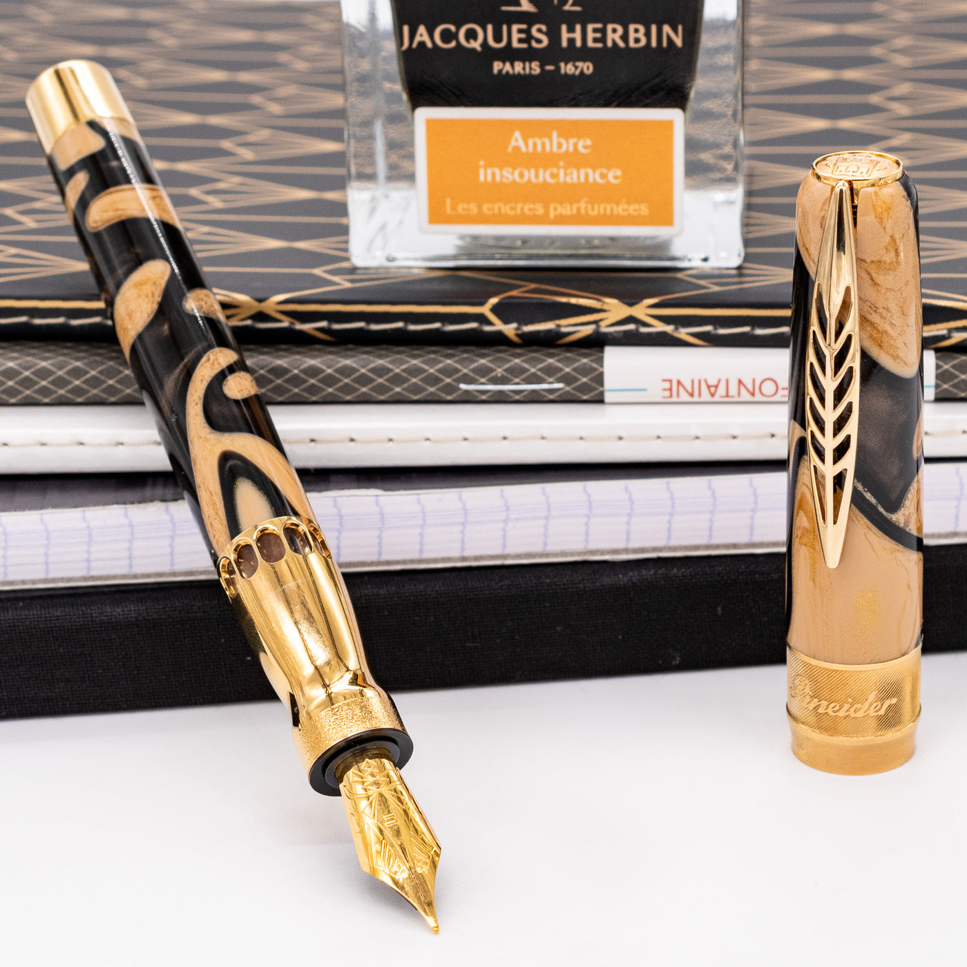 Pineider La Grande Bellezza Rocco Fountain Pen - Dune Gold