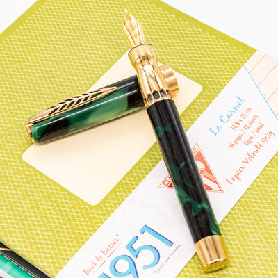 Pineider La Grande Bellezza Rocco Fountain Pen - Forest Green dark