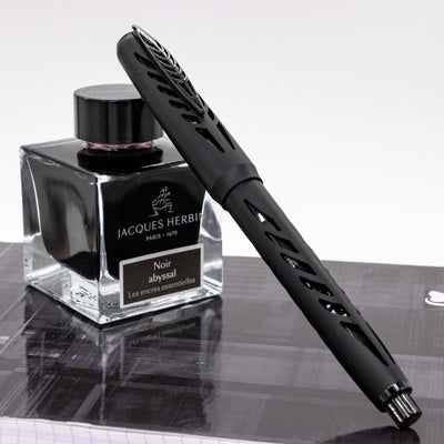 Pineider Millennium Fountain Pen capped