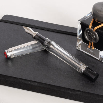 TWSBI Vac700R Clear Fountain Pen vacuum filled