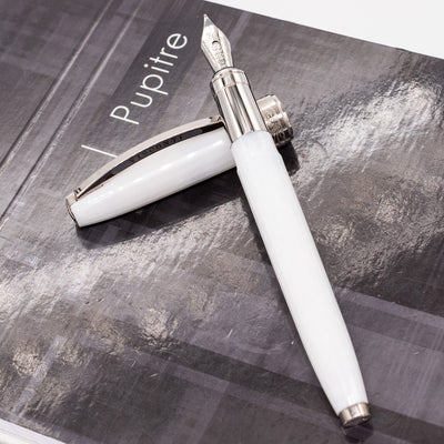 Visconti Botticelli Venus White Fountain Pen - Preowned