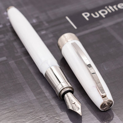 Visconti Botticelli Venus White Fountain Pen - Preowned