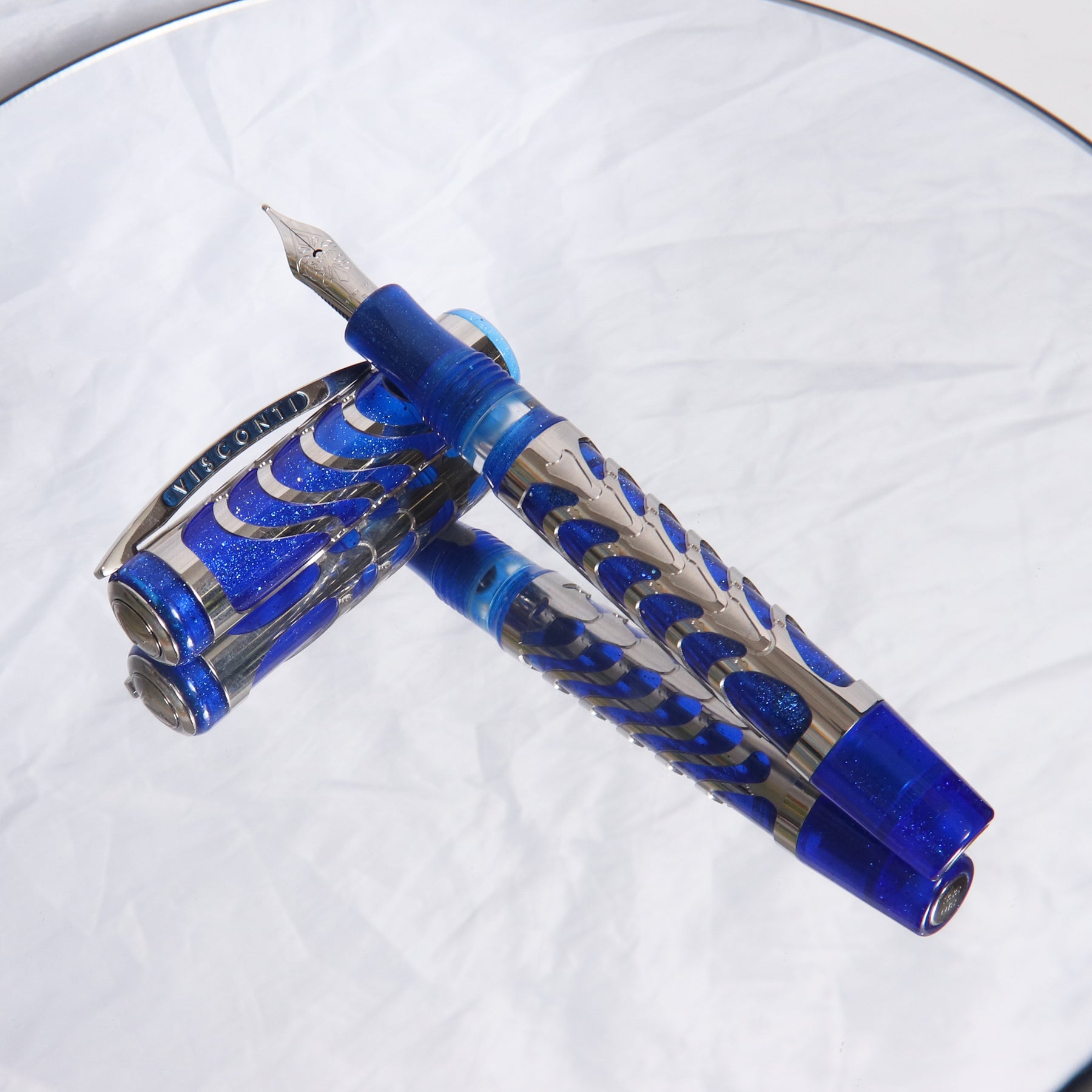 Blue skeleton fountain online pen