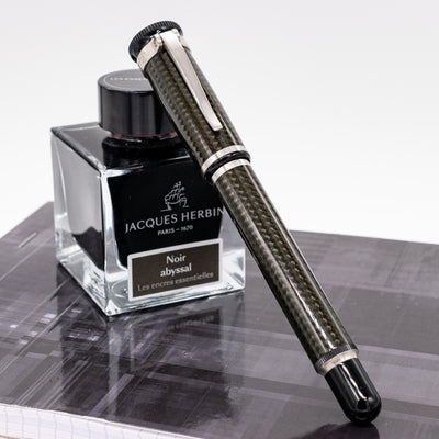 Alfred Dunhill Sentryman Carbon Fiber Fountain Pen capped