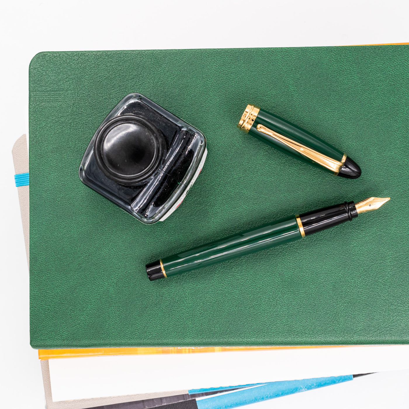 Aurora Ipsilon Resin Fountain Pen - Green resin