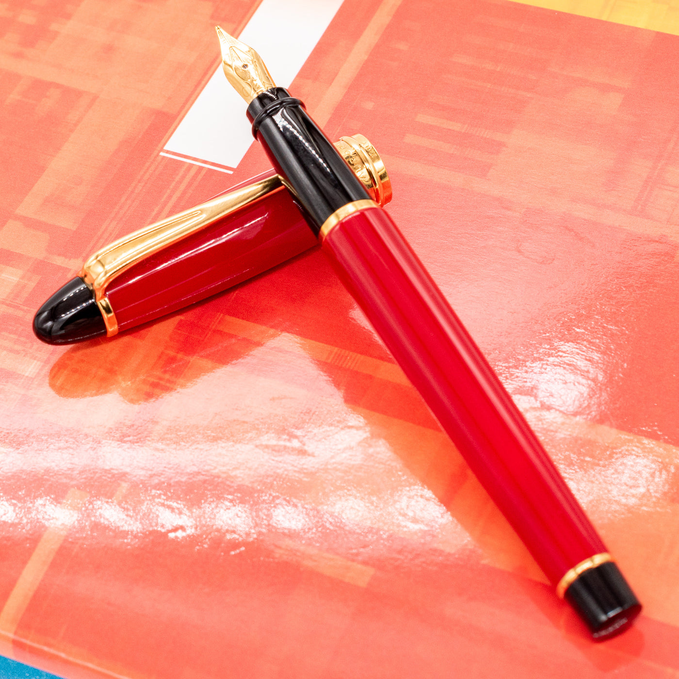 Aurora Ipsilon Resin Fountain Pen - Red resin