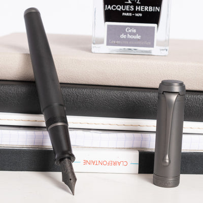 Aurora Talentum Black & Ruthenium Fountain Pen