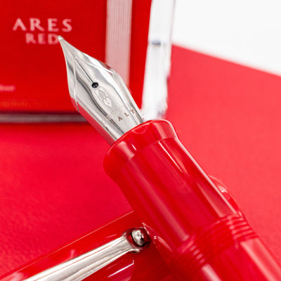 Delta Spaccanapoli Fountain Pen - Arcivescovile Red stainless steel nib