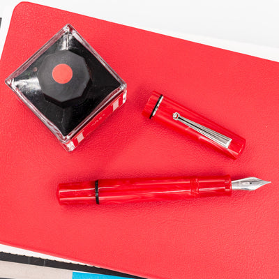 Delta Spaccanapoli Fountain Pen - Arcivescovile Red with black rings