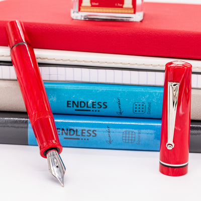 Delta Spaccanapoli Fountain Pen - Arcivescovile Red