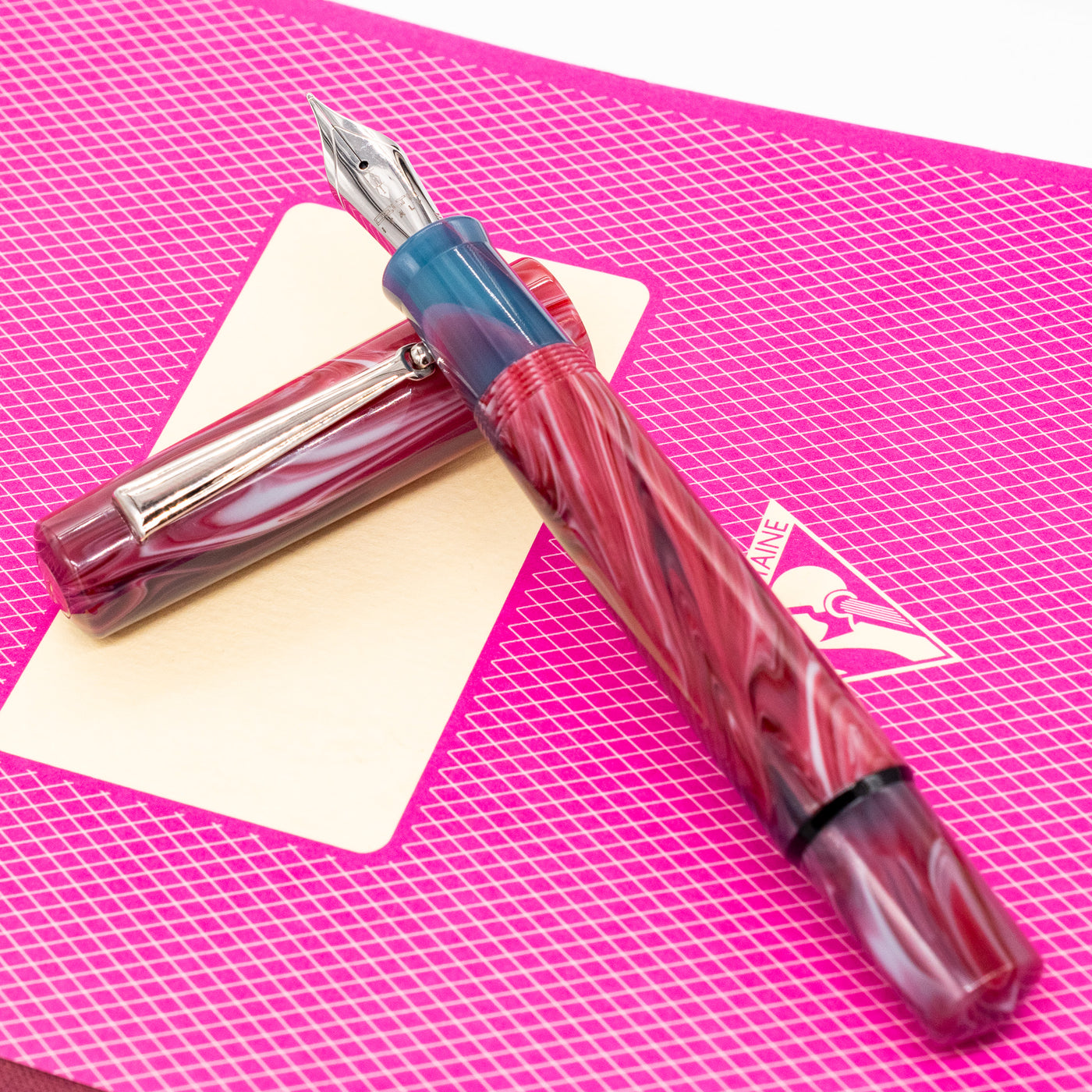 Delta Spaccanapoli Fountain Pen - Ruffo Pink Swirl red blue