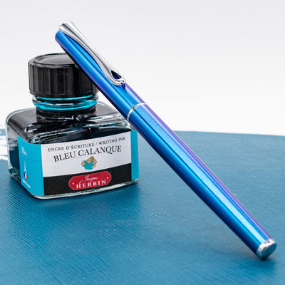 Diplomat Traveller Funky Fountain Pen - Blue capped