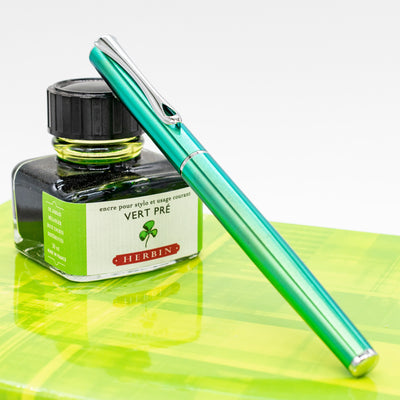 Diplomat Traveller Funky Fountain Pen - Green capped