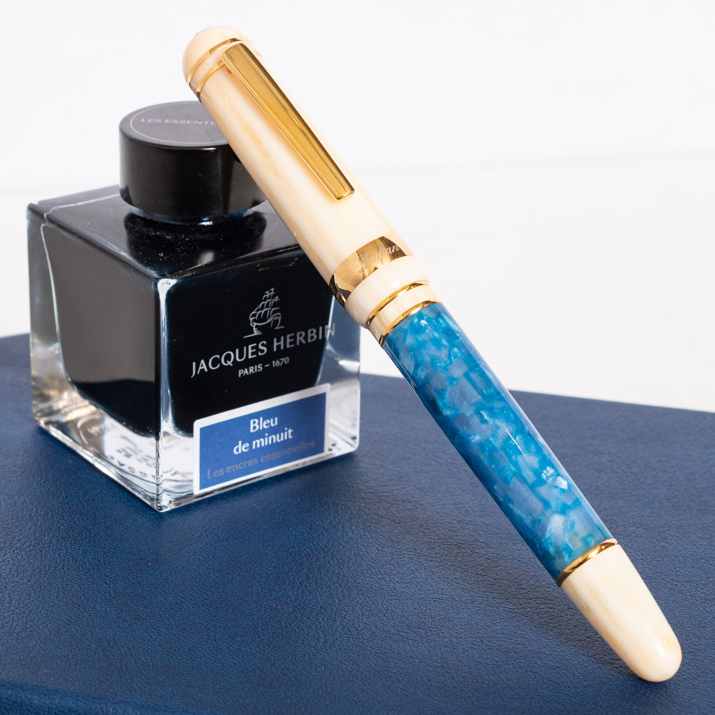 Laban 325 Fountain Pen - Ocean capped