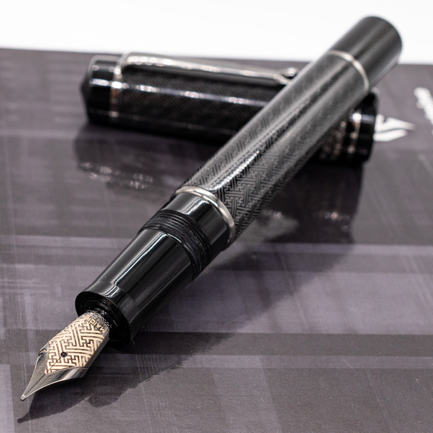 Maiora Dedalo Limited Edition Fountain Pen uncapped