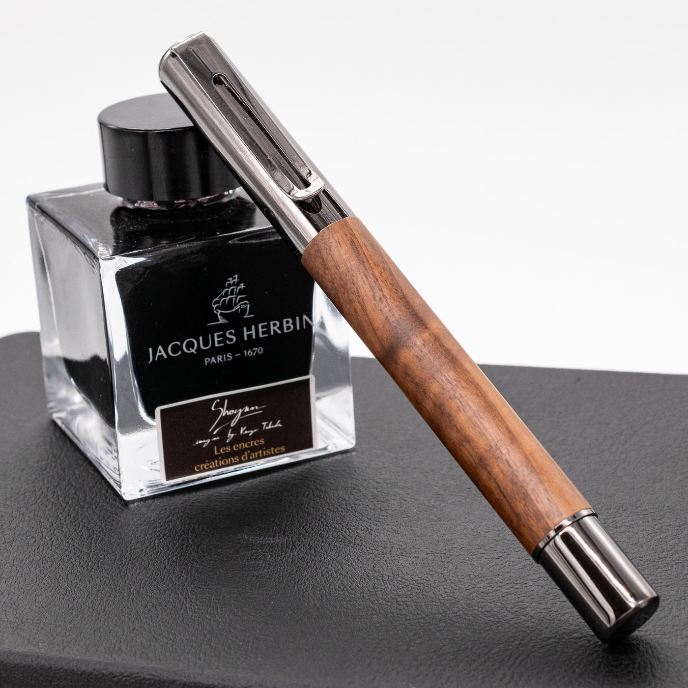 Monteverde Ritma Fountain Pen - Walnut capped