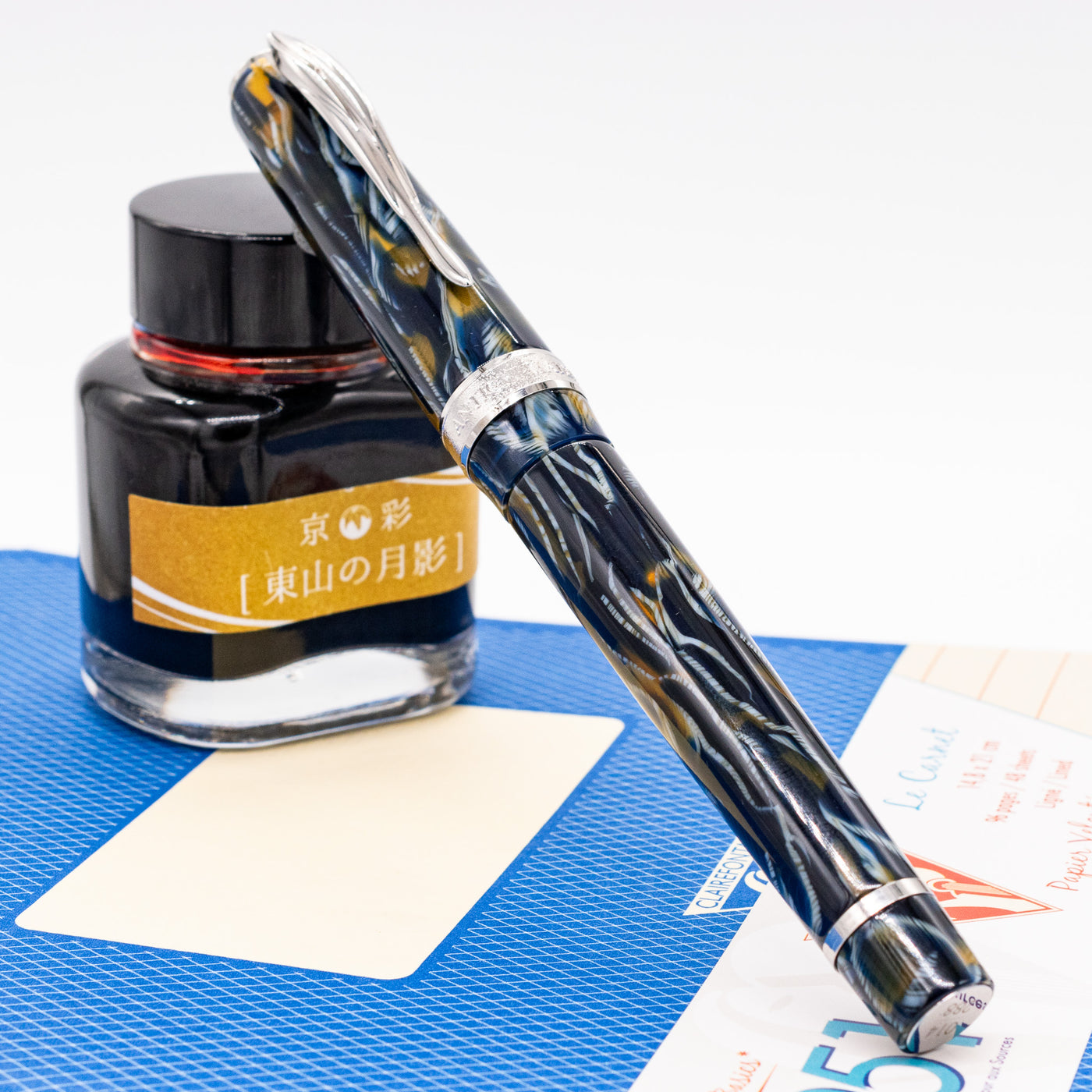 Pineider Antichi Materiali Wilde Blue Fountain Pen capped