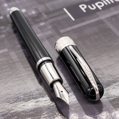 Pineider Avatar Mini Fountain Pen - Black sleek