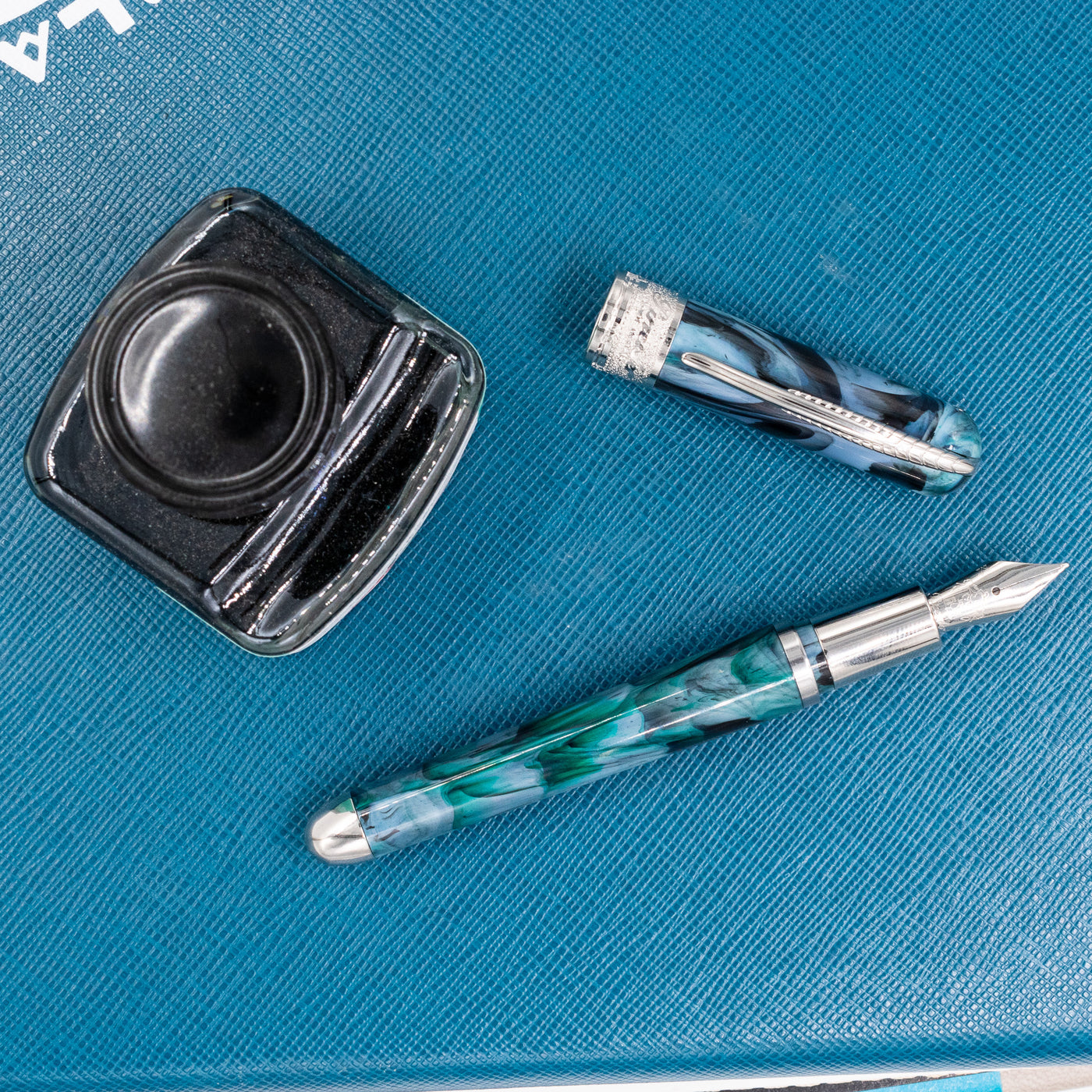 Pineider Avatar Mini Fountain Pen - Imperial Green metal grip section