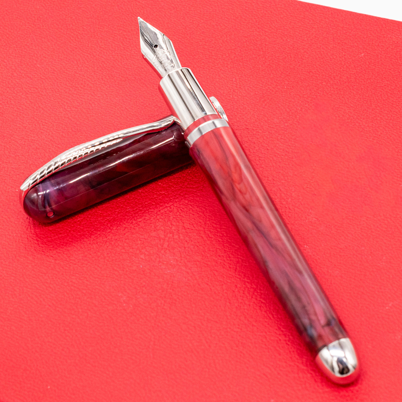 Pineider Avatar Mini Fountain Pen - Red Onyx sleek