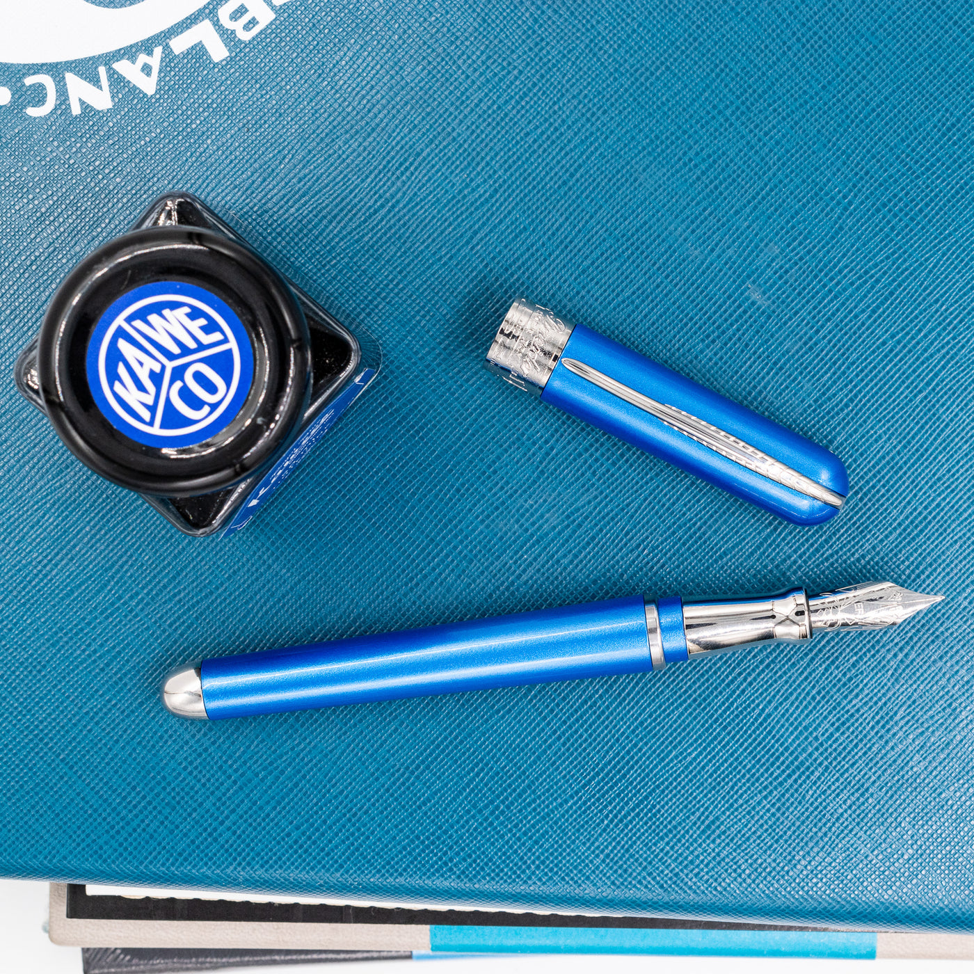 Pineider Avatar Shiny Fountain Pen - Blue chrome trim