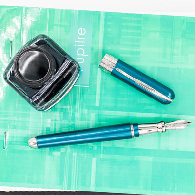 Pineider Avatar Shiny Fountain Pen - Peacock chrome trim