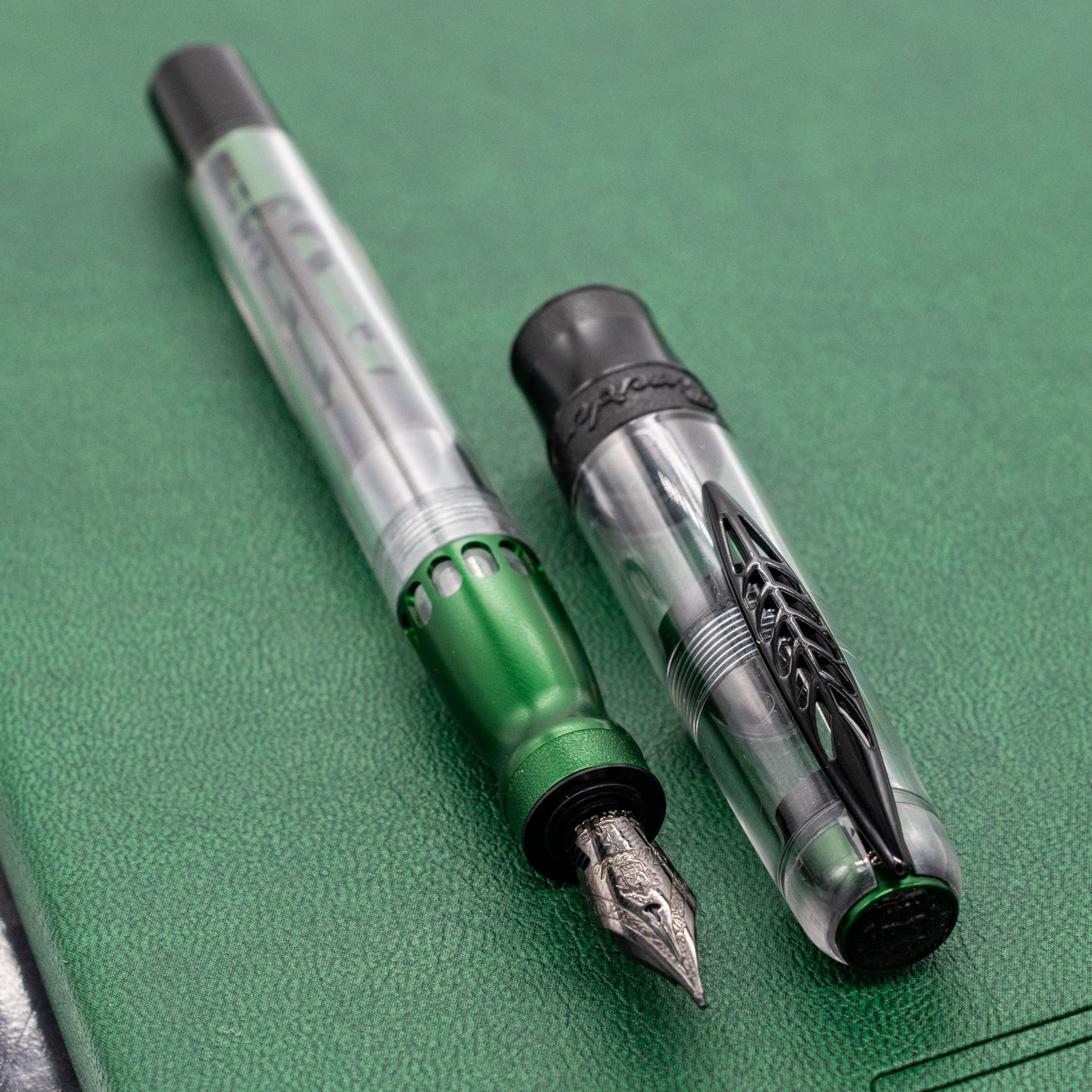 Pineider Mystery Fast Filler Fountain Pen - Green (14k Nib) black trim