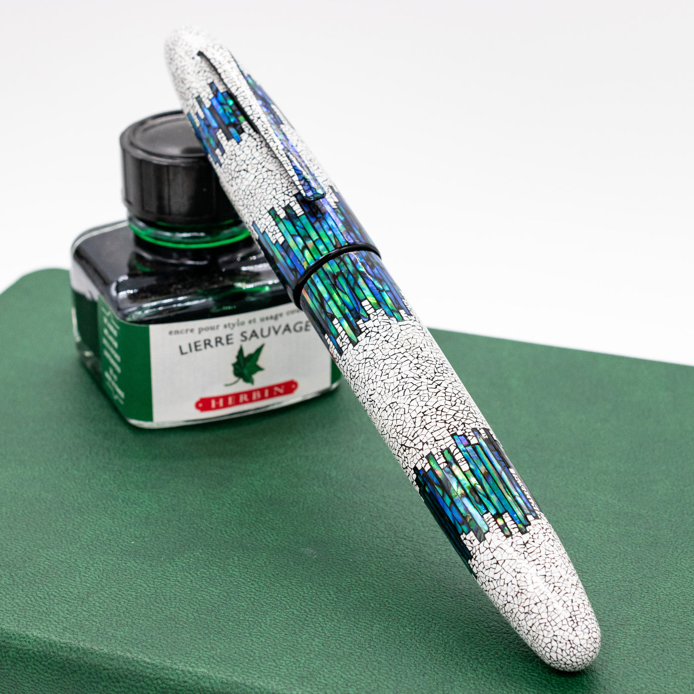 Taccia Empress Icicle Fountain Pen capped