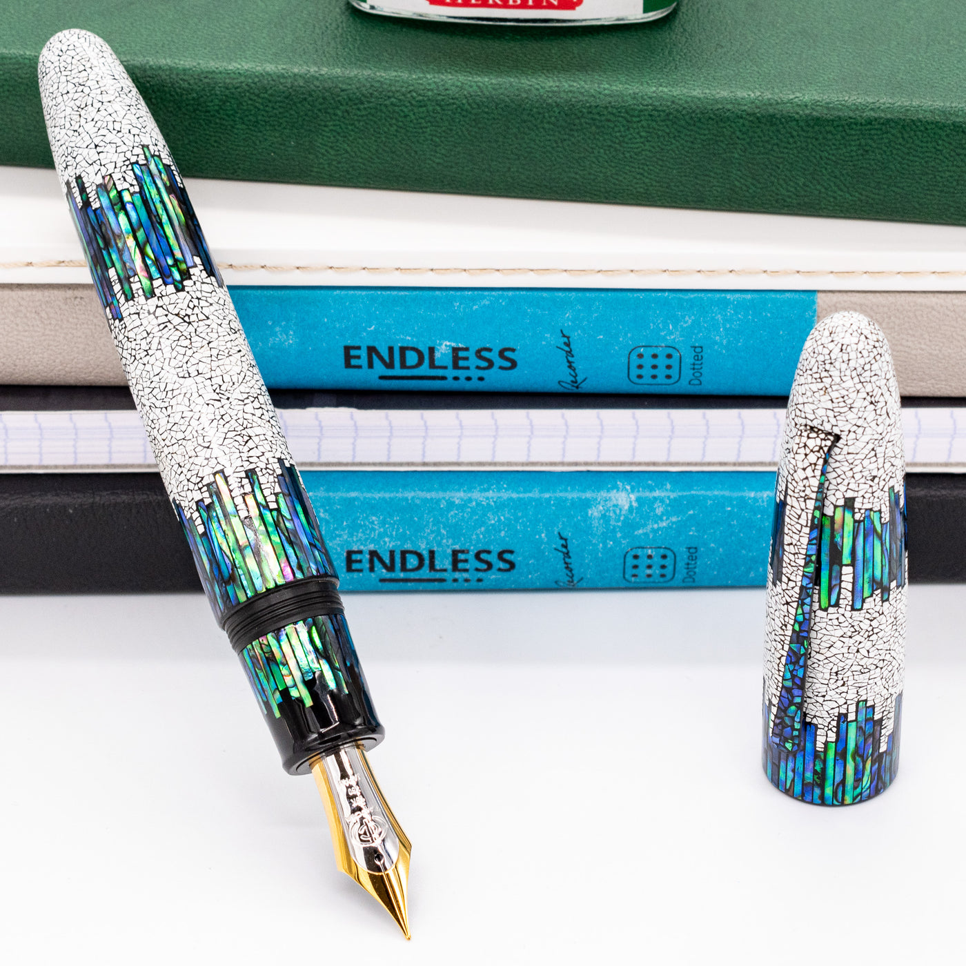 Taccia Empress Icicle Fountain Pen