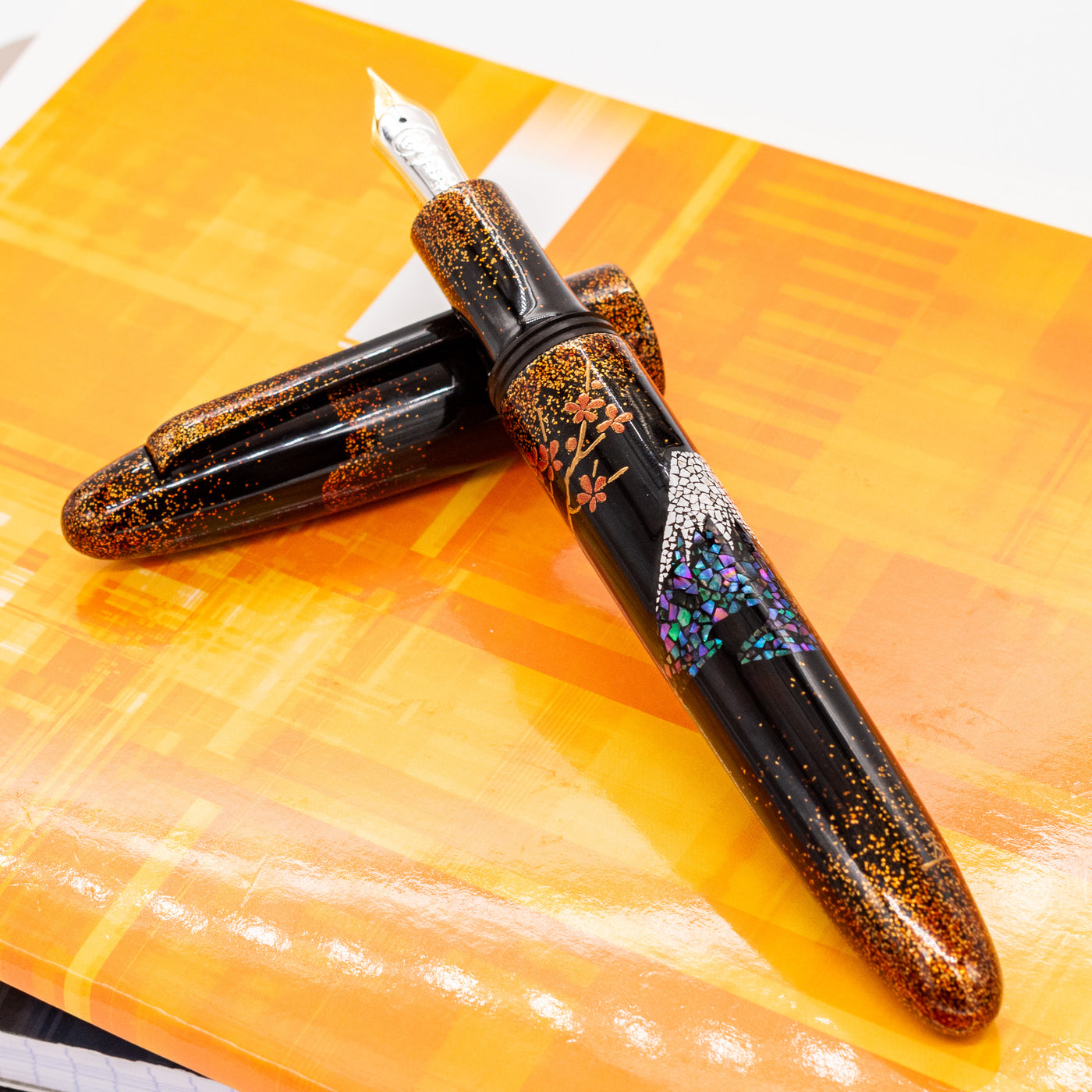 Taccia Miyabi Fujiyama Fountain Pen brown black