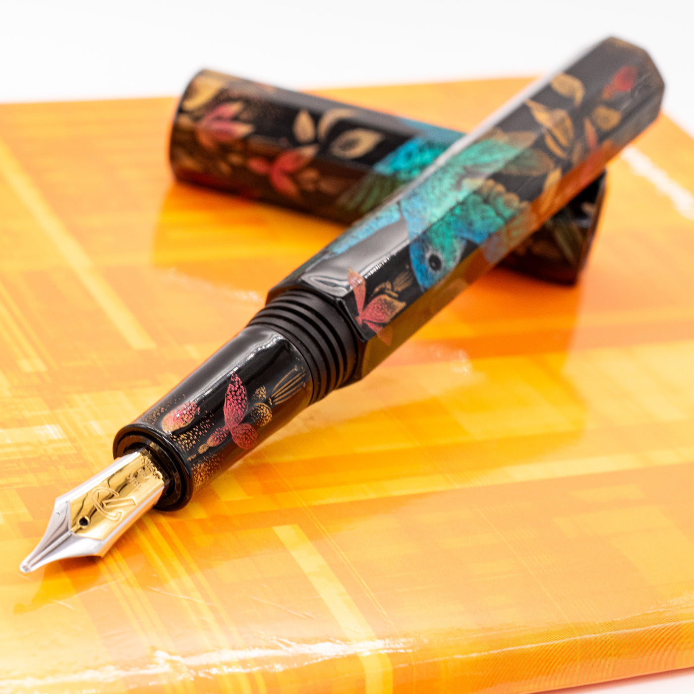 Taccia Palisades Chinkin Hummingbird Fountain Pen two toned nib