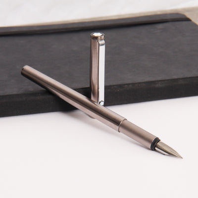 Montblanc Slimline 1122 Stainless Steel Fountain Pen Uncapped