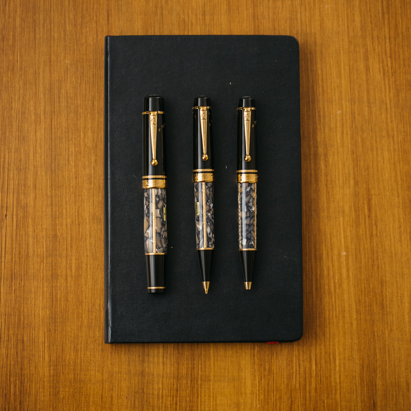 Montblanc Writer's Edition Alexandre Dumas Incorrect Signature Fountain Pen Set - Preowned