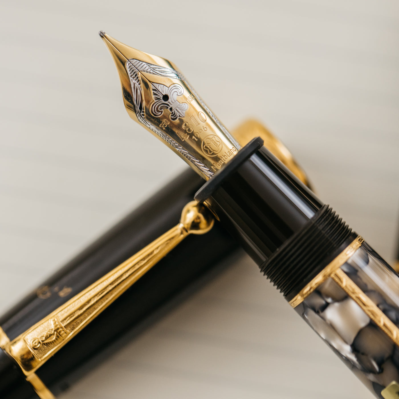 Montblanc Writer's Edition Alexandre Dumas Incorrect Signature Fountain Pen Set - Preowned