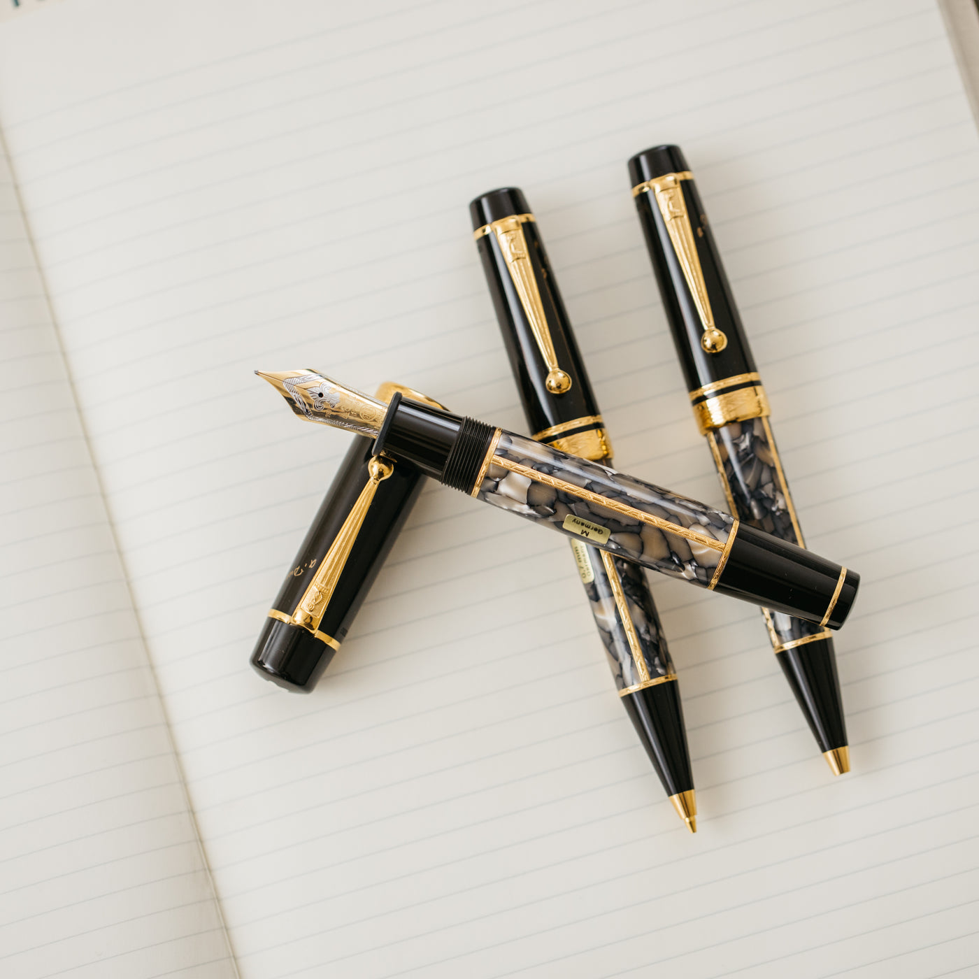 Montblanc Writer's Edition Alexandre Dumas Incorrect Signature Fountain Pen Set - Preowned